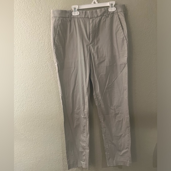 Everlane 31x30 Air Chinos in Stone - Picture 2 of 10